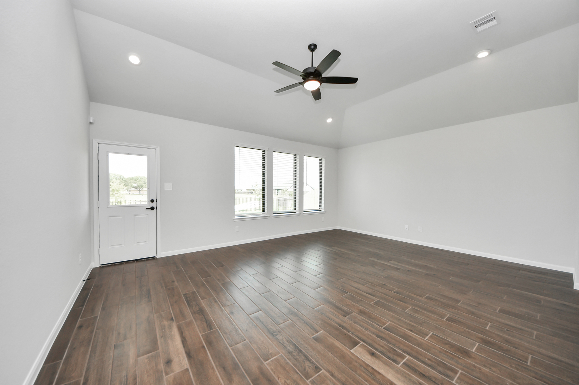 fa620dad-b00c-4168-8b3c-0f0a77bbdfdc