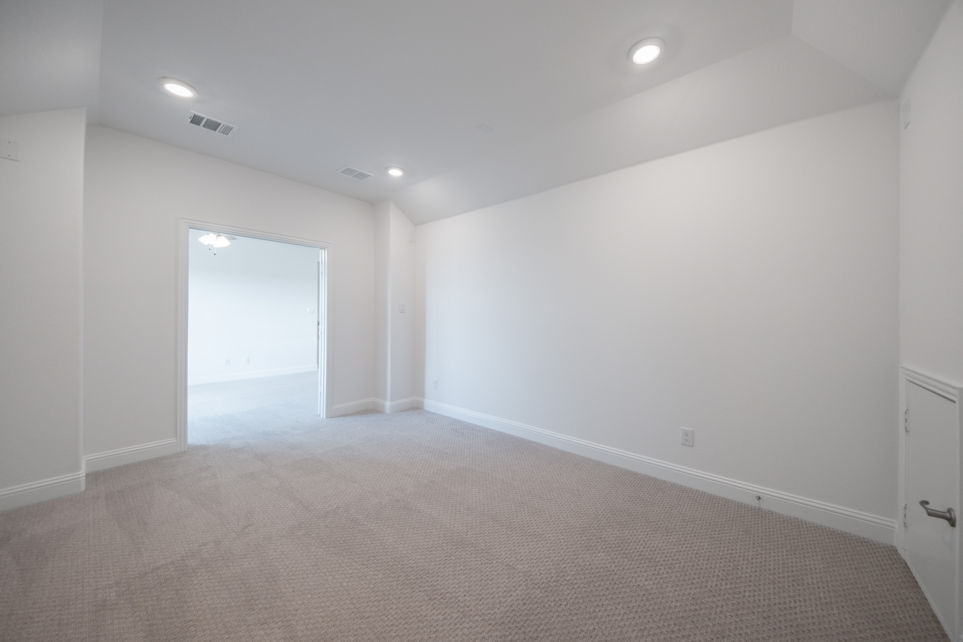 fdfec494-e42d-4fa0-b74c-6b0a421ffa55