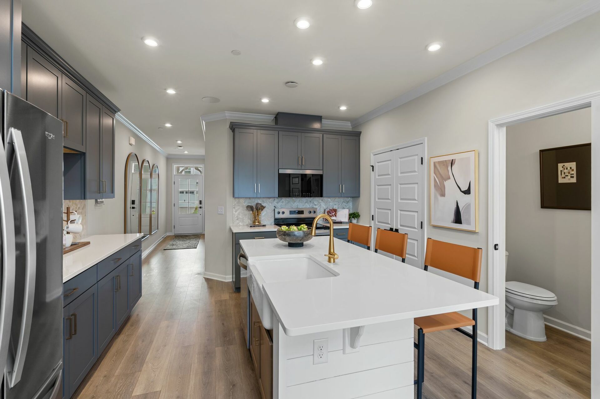 fef903de-5c81-4b8d-a722-1befa32d7c19