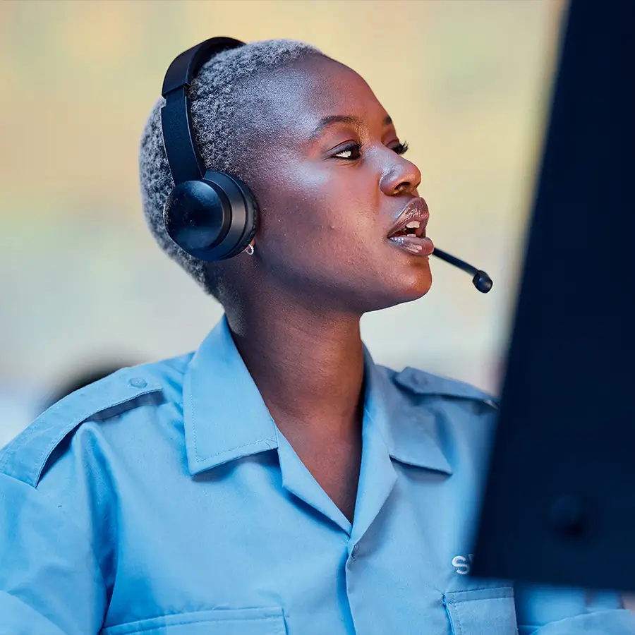key-take-3.webp Customer Service agent with headphones