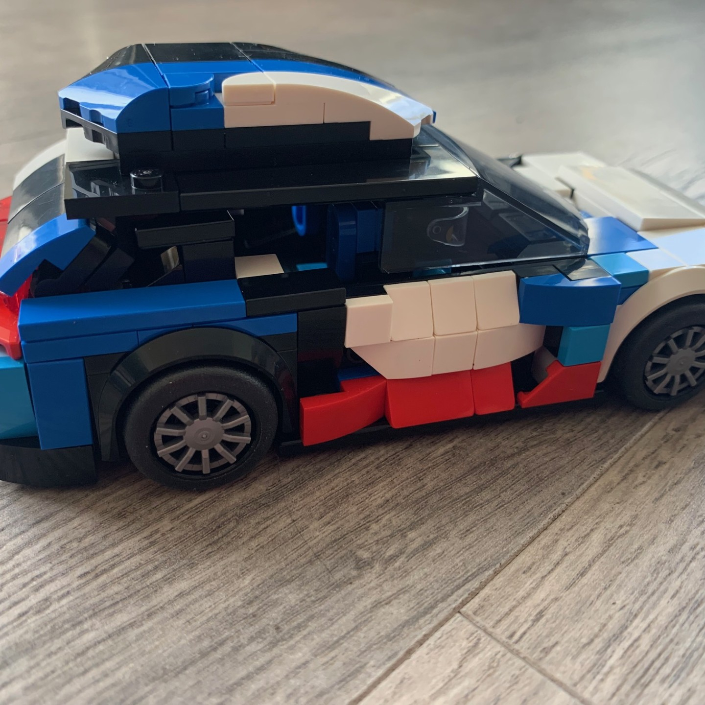 lego car 1x1.jpg