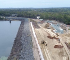 Dewatering and treating extracted water during a major dam upgrade