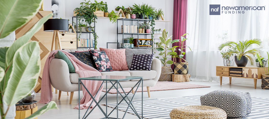A light room with lots of plants.