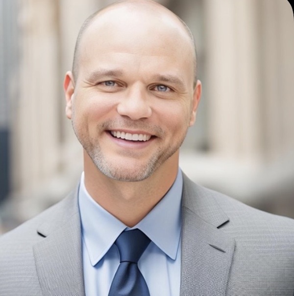 Jonathan Ellis, Branch Manager photo