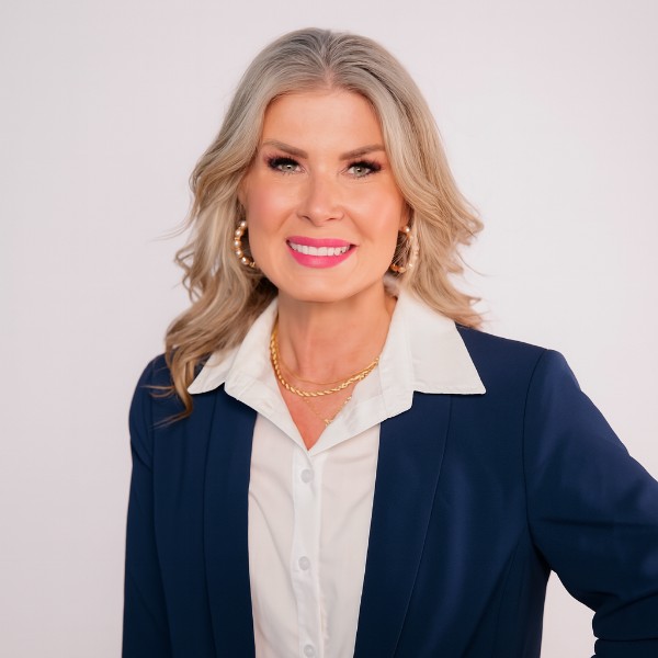 Crystal Fabre, Loan Consultant photo