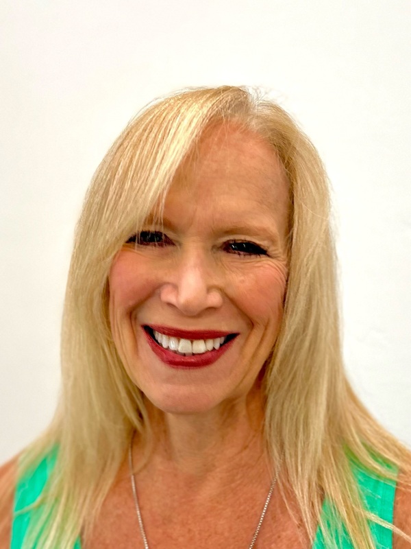 Julie Colangelo