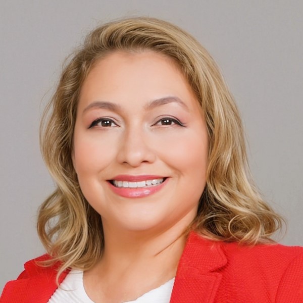 Claudia Dominguez, Sales Manager photo