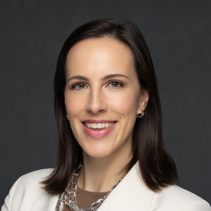 schneider_claudia_860x860.jpg