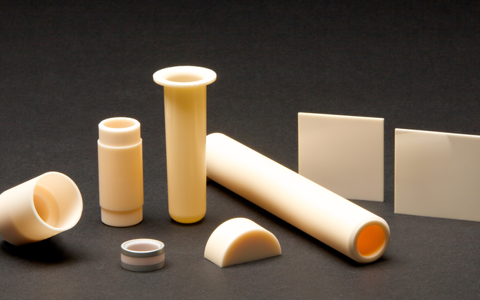 Assorted parts made from alumina technical ceramic